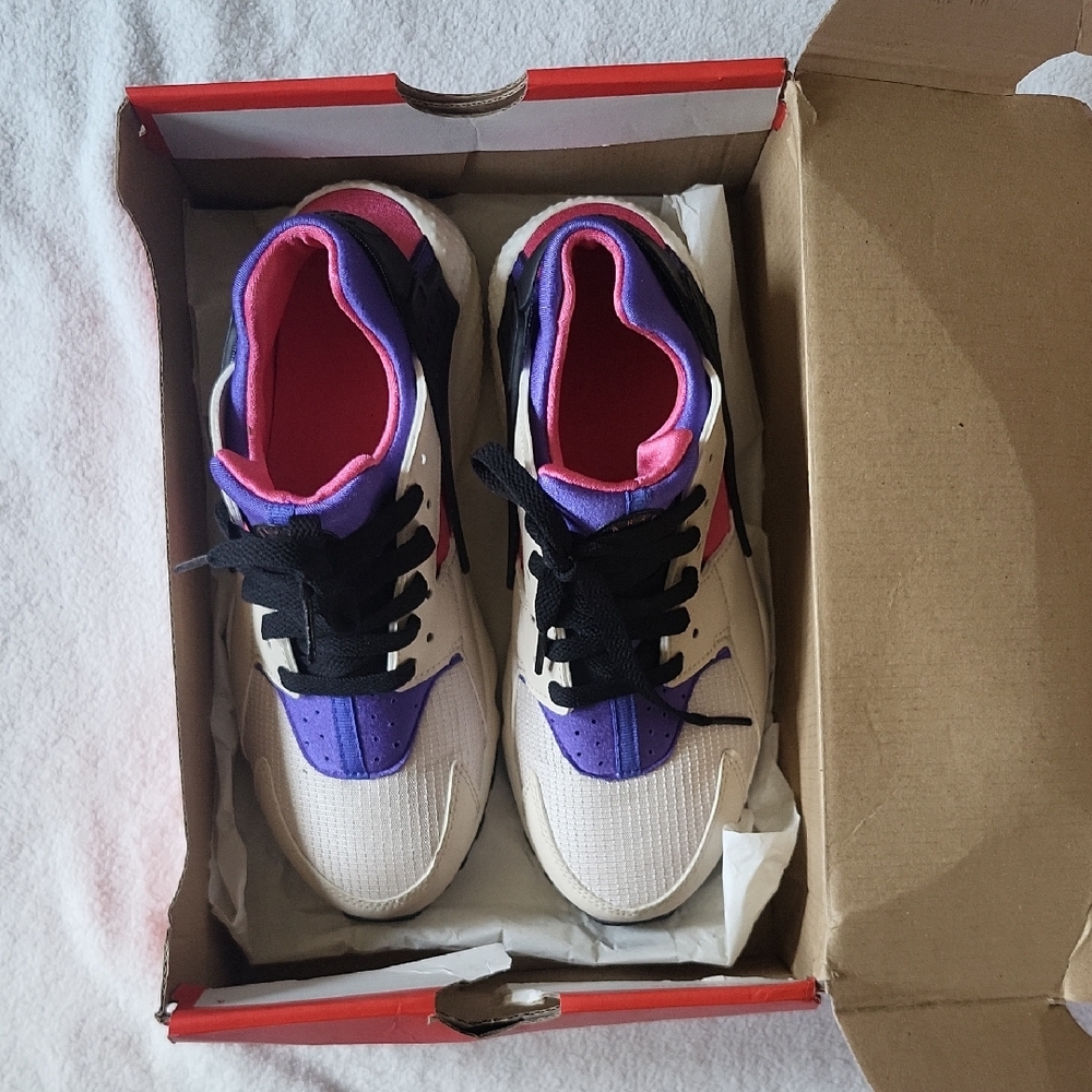 Nike Women's Sneakers - Purple, Pink, and Black